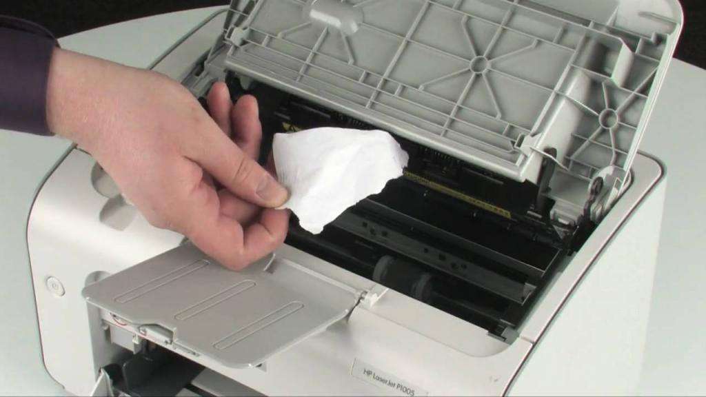 Извлечение из принтера застрявшей бумаги