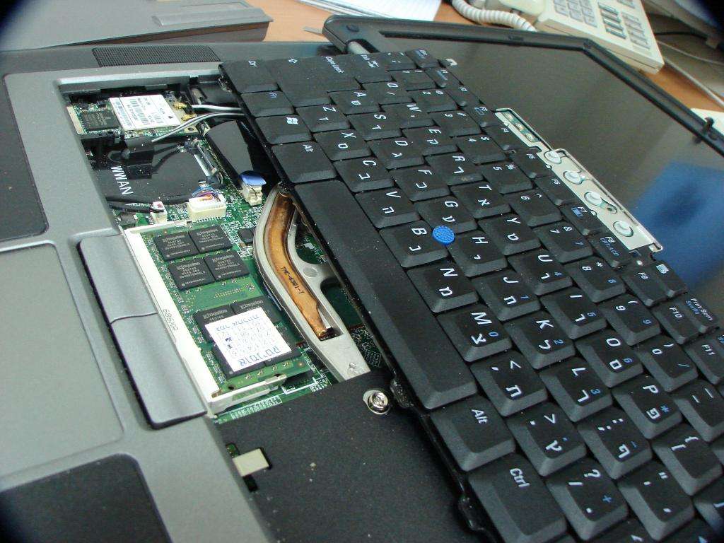 Как починить клавиатуру ноутбука