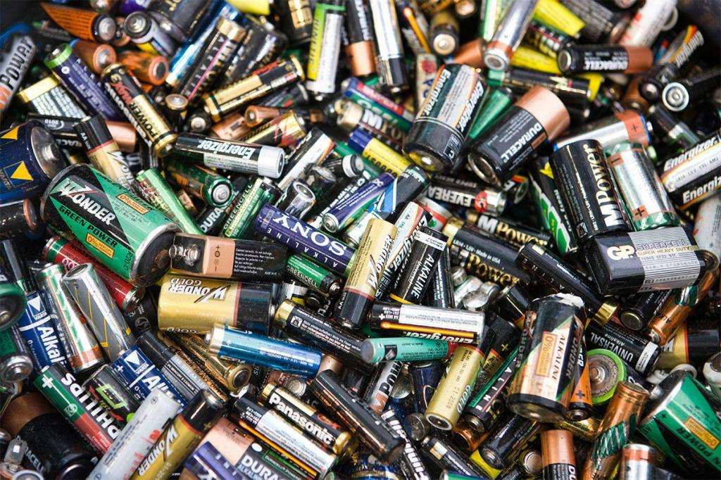 какие батарейки лучше дюрасел или энерджайзер